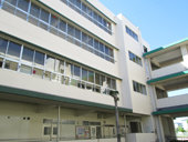 茨木市立平田中学校南棟校舎外壁改修ほか工事の写真01